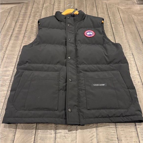 Canada Goose Men's Dark Puffer Vest - Picture 1 of 6